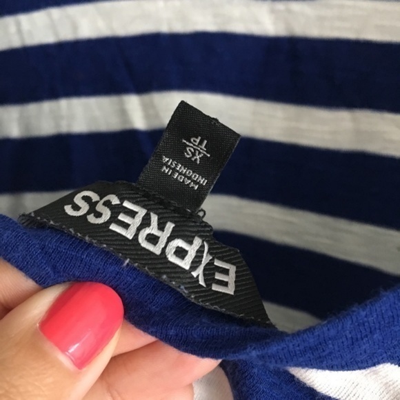 Express low‎ back striped 3/4 fit dress - Picture 2 of 4